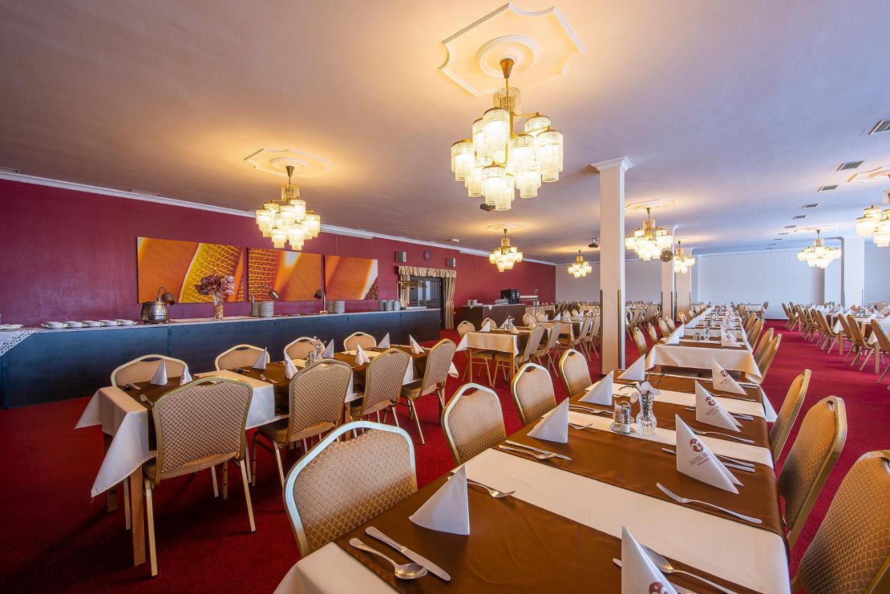 Slovan Hotel
