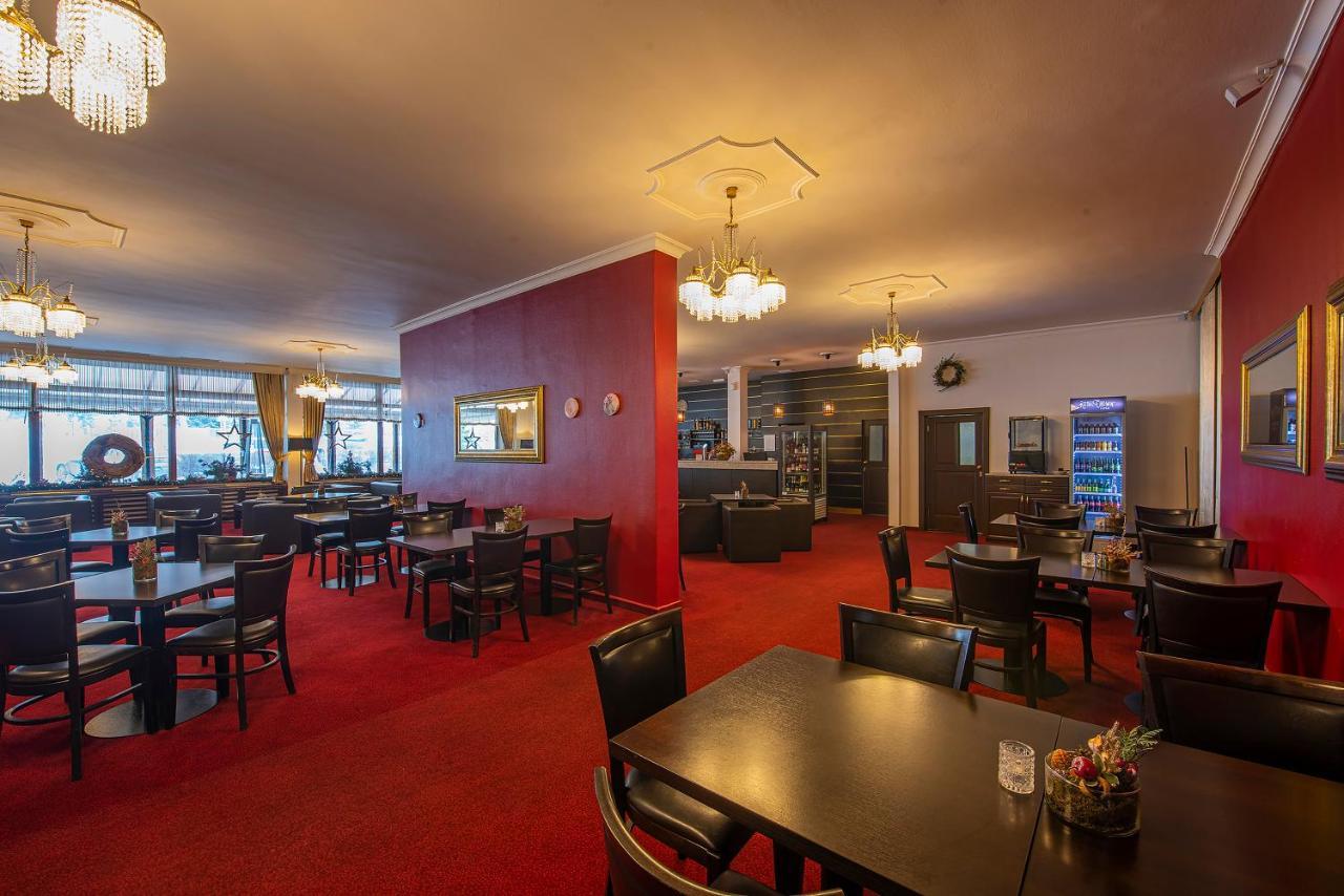 Slovan Hotel 3*
