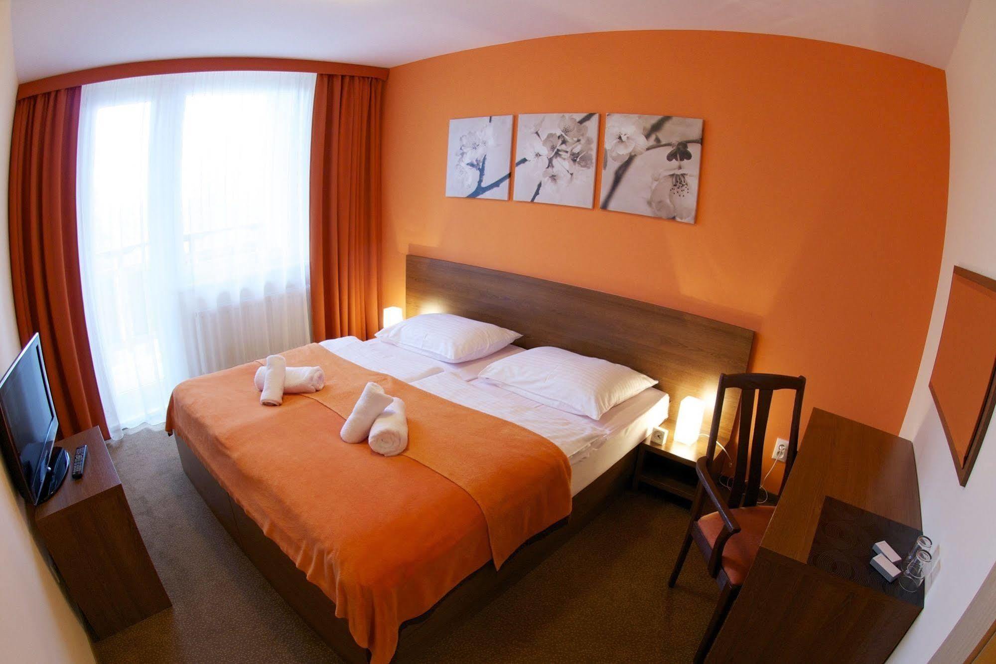 Slovan Hotel 3*